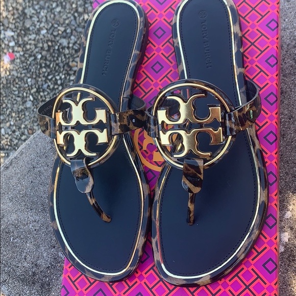 Brand new Tory Burch sandal - Picture 2 of 7